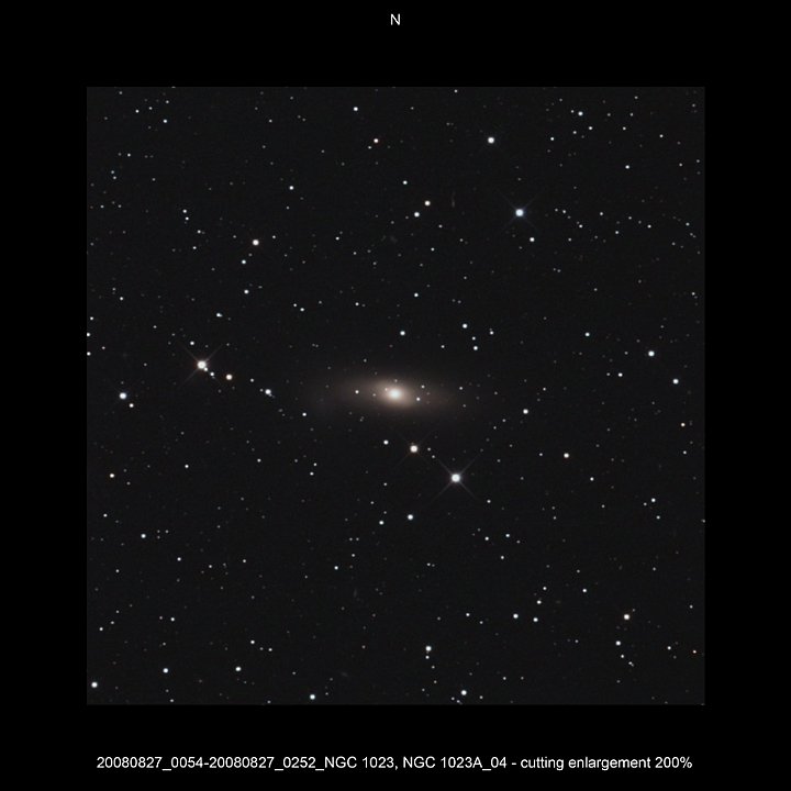 20080827_0054-20080827_0252_NGC 1023, NGC 1023A_04 - cutting enlargement 200pc.JPG -  Per Newton d 309,5 / af 1623 & Coma Corrector CANON-EOS5D (AFC-Filter) 800 ASA no add. filter 10 light-frames 360s, auto dark, 5 flat, 10 bias Guidemaster, DSS, Canon-RAW-Image, Adobe-PS-CS3 Moon 17pc  